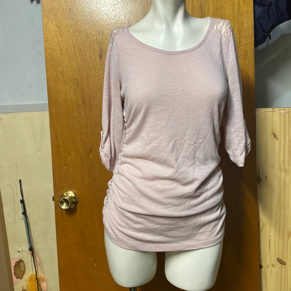 Pink 3/4 sleeve shirt